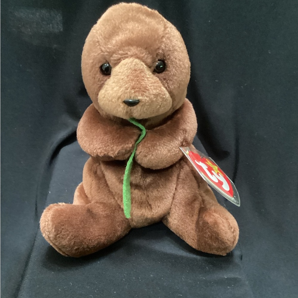 Beanie Baby Seaweed born 3-19-1996